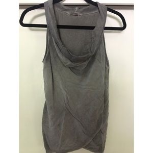 Gray tank